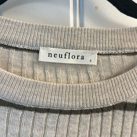 Neuflora Fairbanks Top - Picture 5 of 6